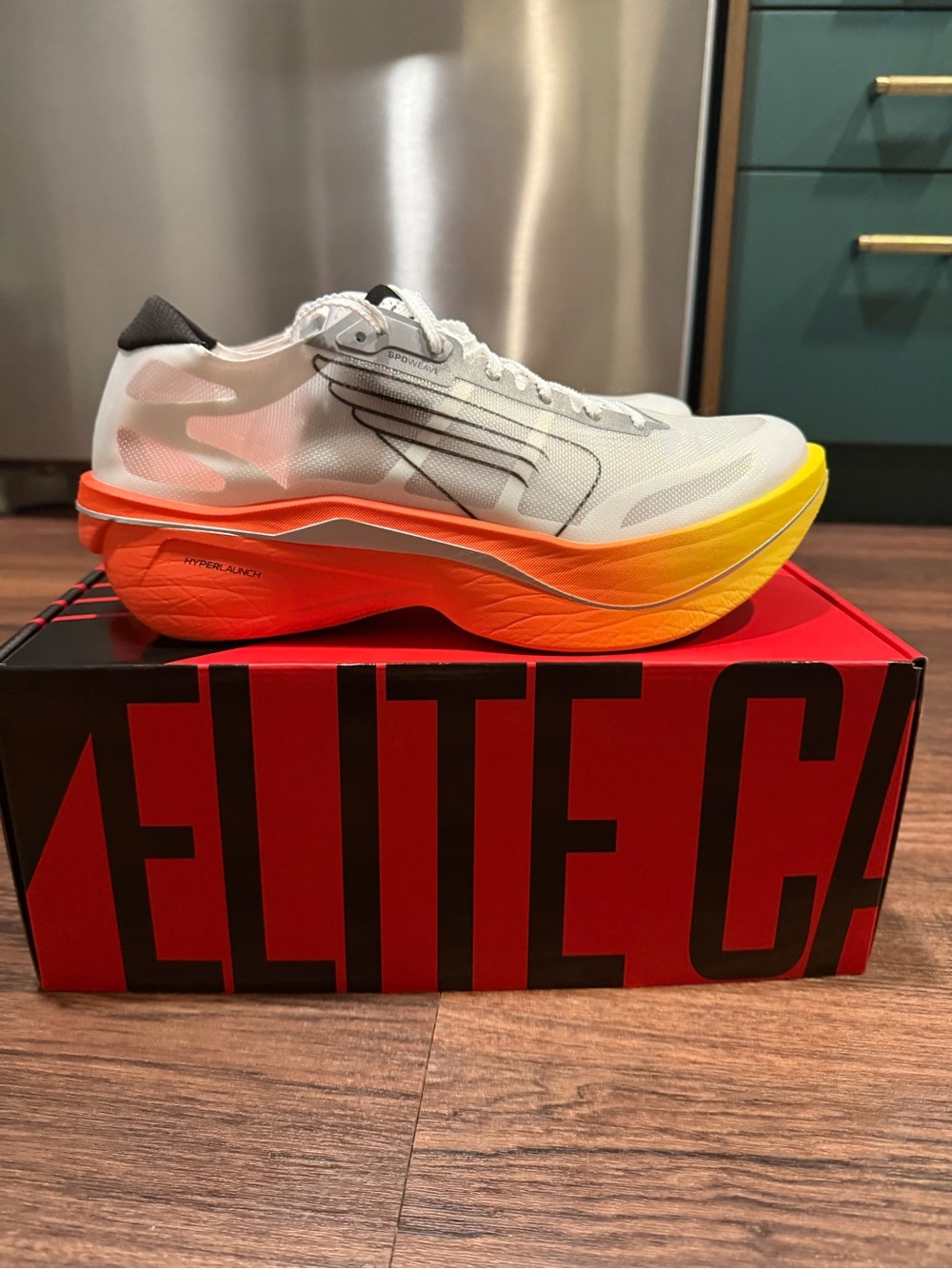 TYR Valkyrie Elite V2. Size 9.5.